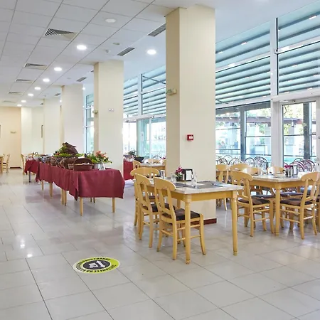 Grand Nirvana 호텔