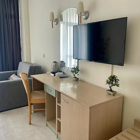 Grand Nirvana 호텔