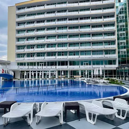 호텔 Grand Nirvana