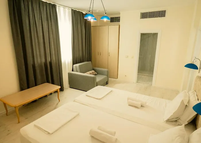 Grand Nirvana Hotel 4*