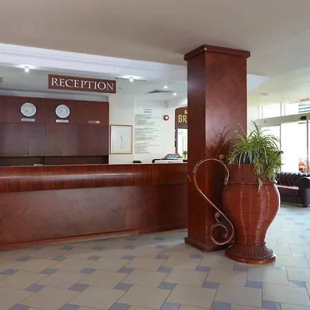 فندق Grand Nirvana 4*