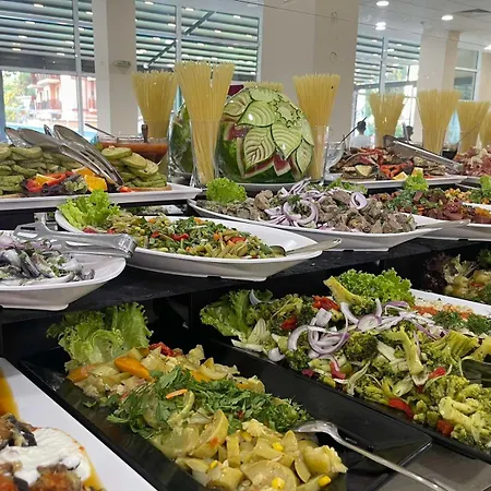 Grand Nirvana فندق