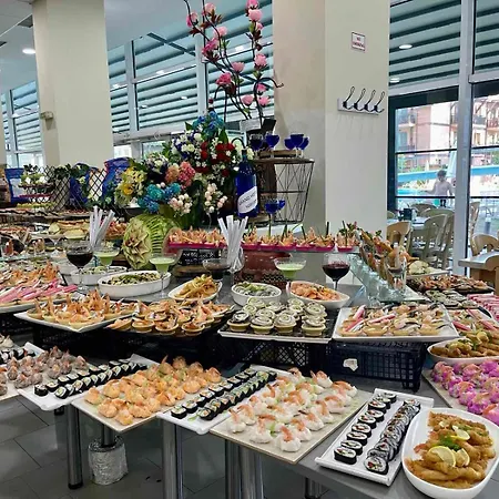 فندق Grand Nirvana 4*