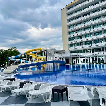 Grand Nirvana 4* ساني بيتش