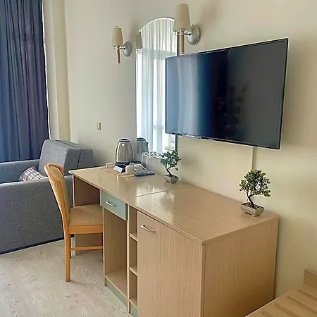 酒店 Grand Nirvana