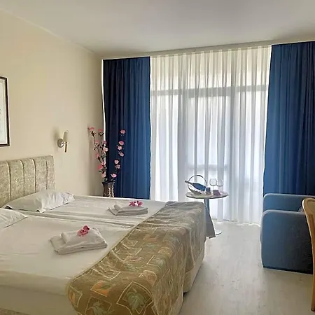 Grand Nirvana 酒店 阳光海滩
