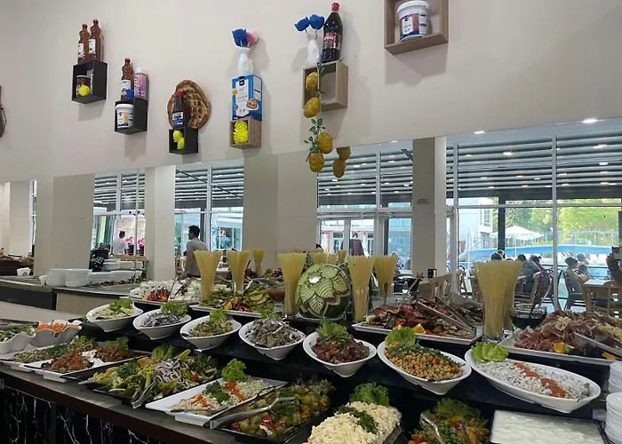 гранд нирвана - ол инклузив&безплатен чадър и шезлонг на плажа Хотел 4*