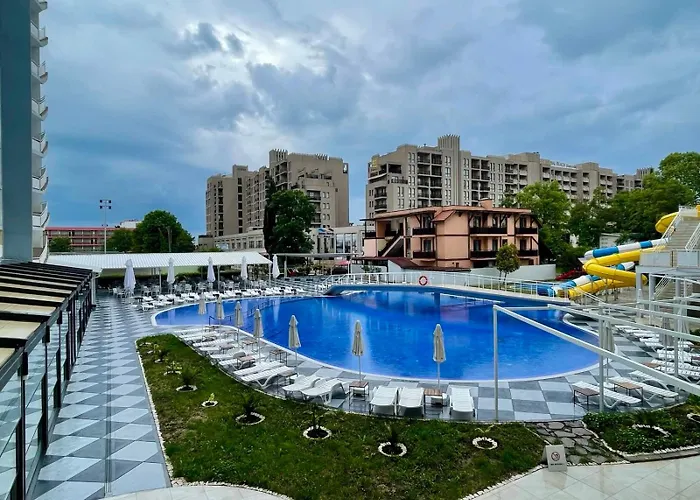 гранд нирвана - ол инклузив&безплатен чадър и шезлонг на плажа Хотел 4*